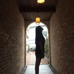 女生头像情侣头像长发背影侧影侧脸灯堆糖,美好生活研究所