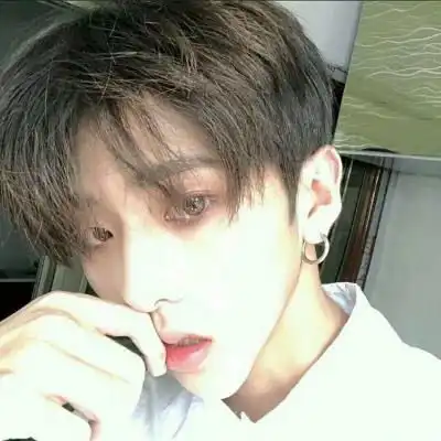 男生头像阳光帅气高清喜欢迩坏坏的笑容
