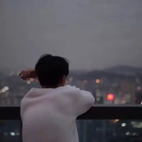 男生头像没有舍就没有得,今天所放弃的,明天可能会加倍回报给你
