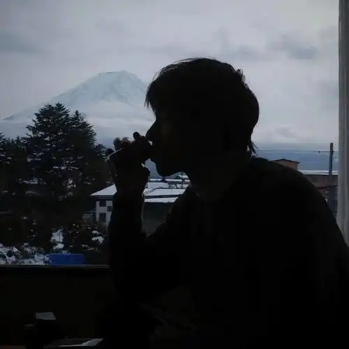 一些好看的真人头像
