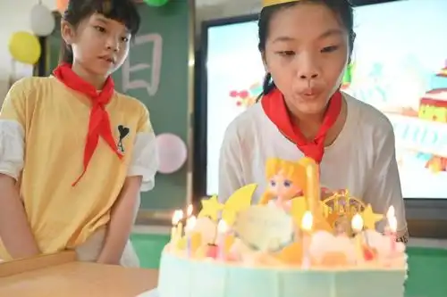 小学生生日宴太豪华,每桌餐费就3000,家长们的隐性攀比何时休