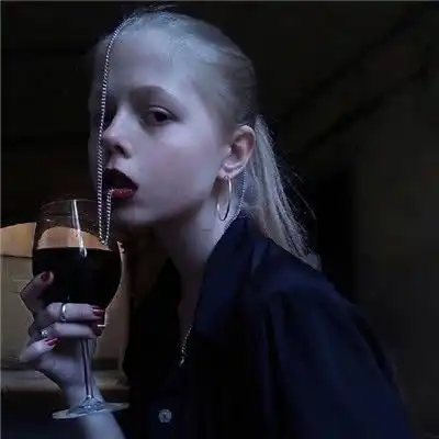 夜里看会心酸的句子,精湛走心,句句戳到心窝里
