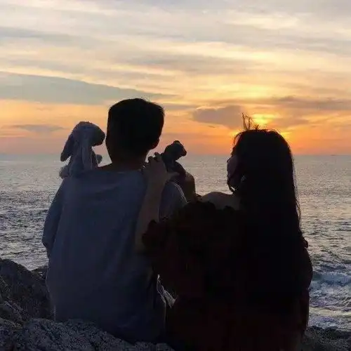 婆婆男人赚钱养家就可以,儿媳女人除了赚钱还必须做家务
