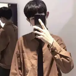 伤感男生时尚感头像
