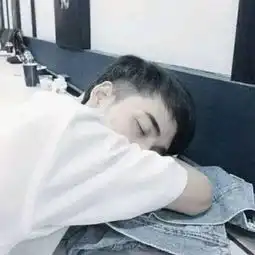 找这个头像的另一半相像就行谢谢
