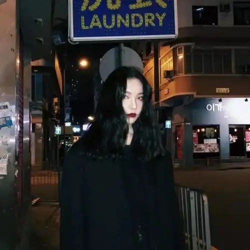 头像壁纸一花一世界,一叶一追寻