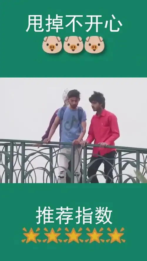 吓人恶作剧,男子戴上恐怖面具吓路人,真是太贱了
