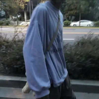 混网优质半身部位男头踏在棺材跳鬼步
