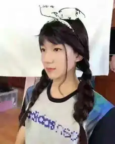 男扮女装的明星马天宇秀美,罗志祥成网红,而他以假乱真