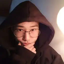随意超酷的男生嘻哈风头像
