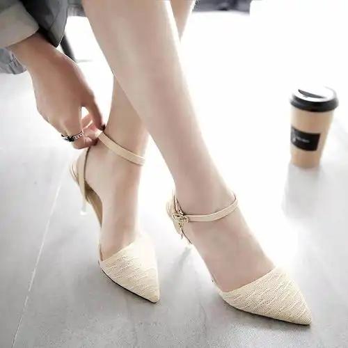 个性尖头高跟鞋焕发优雅感,女人穿着彰显女神范