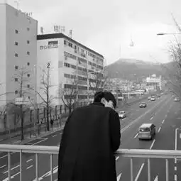 黑白高冷帅气男生图片
