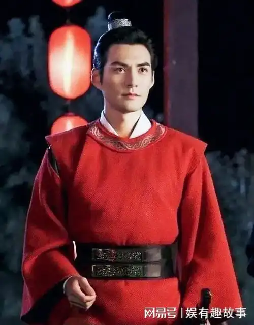 同样是资本,当年煤老板审美是真绝,再看现在净是些丑男丑女