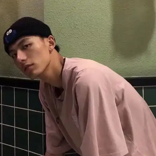 潮男必备来朵桃花不是问题
