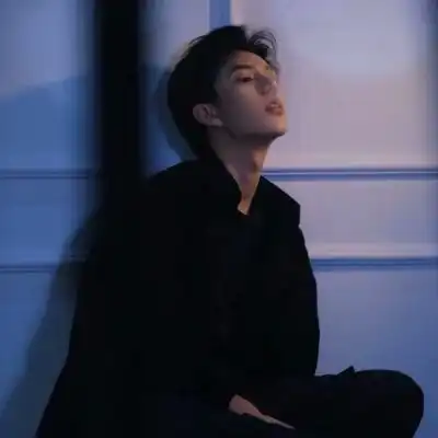 男生头像阳光帅气真人2022人们通常在感觉到委屈的时候就说睡了
