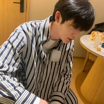 ins小清新文艺范男头见惯了量产男生头像我要个性网