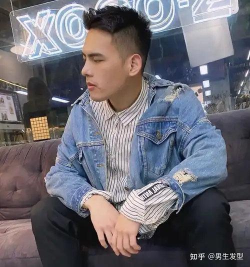 20几岁男生别沉迷锅盖头,剪这5款发型很阳光,尽显帅气