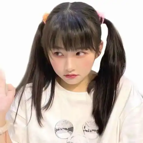 女生头像清醒是一种细小而又耐性的英雄主义
