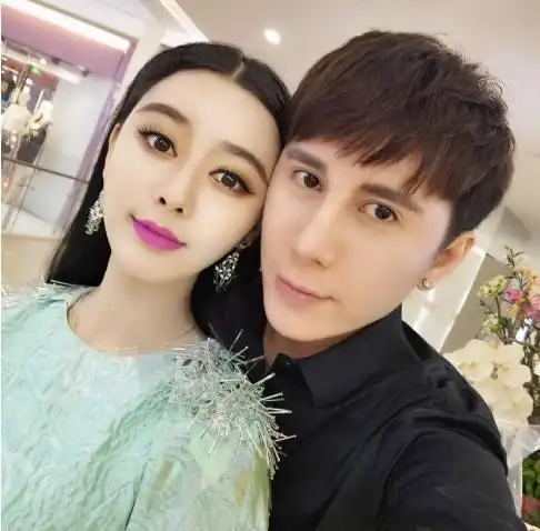 8年花八千万整成范冰冰,嫁给整容版李晨,到头还是赢不了这个男人