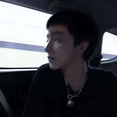 阿辰.重出江湖系列4之真人丧系男生头像我要个性网
