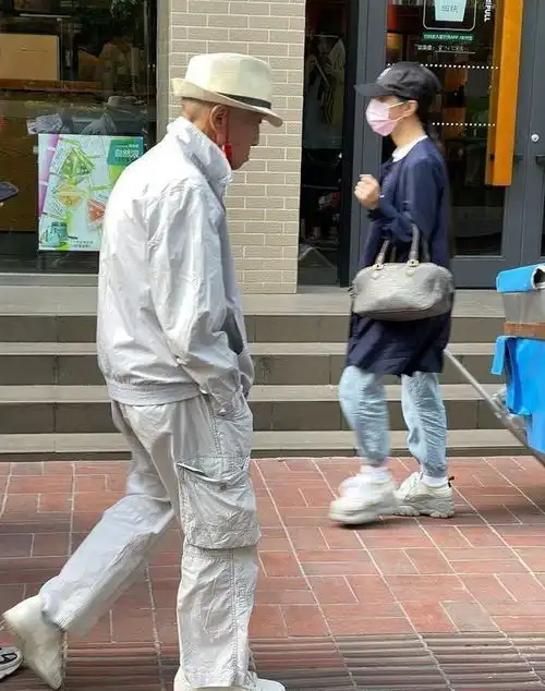 七八十岁男人,为什么劝你春天戴帽少穿卫衣看完就明白了