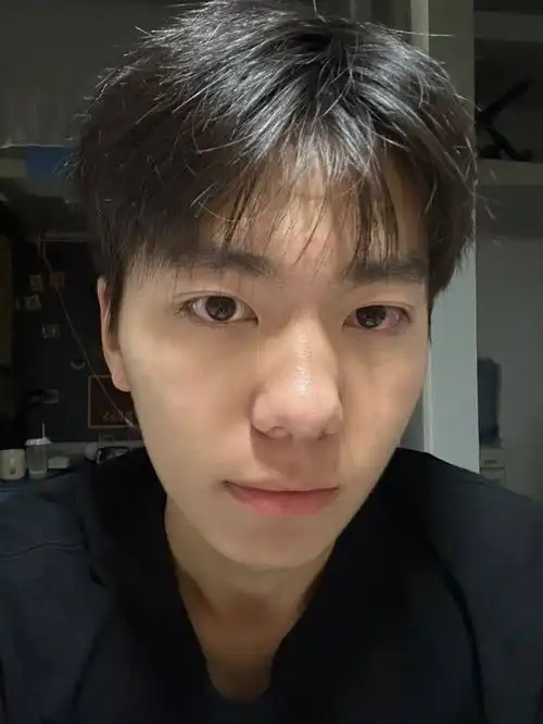 长相普通的男生该怎么做才能变帅
