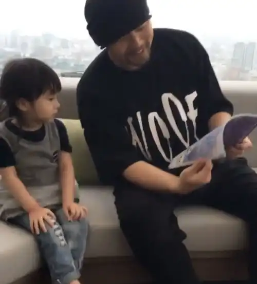 周杰伦发文贺结婚7周年,这7年就是玩和带孩子,却活出了人生真谛
