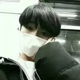 晚上看恐怖片渣小哥略略略哔哩哔哩直播