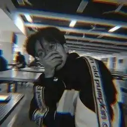 社会男生头像带纹身帅气背影黑白男头
