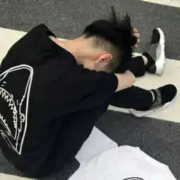 2018帅气超酷超好看的微信帅哥头像一厢情愿就得愿赌服输
