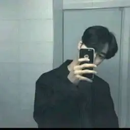 找一个差不多一样的男头像,谁有啊,谢谢,要黑色的
