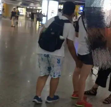 南京男孩咸猪手十五岁男孩频繁猥亵过路女子