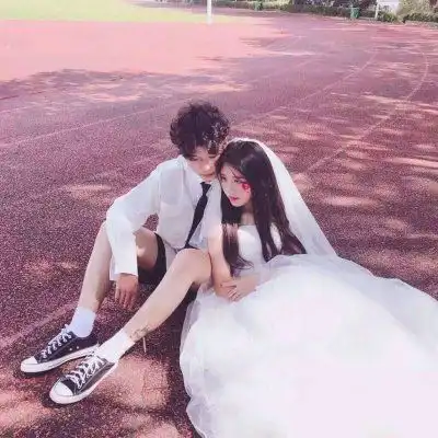 儿媳奉子成婚,婆婆自作聪明,将彩礼从10万降到8千,儿子慌了
