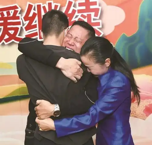 2021年12月张译获得金鸡最佳男主角奖,孙海洋找到被拐十四年儿子