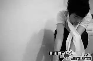 谁多给点男生在马路边蹲着的帅气头像啊