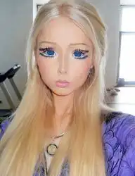 女模特整容成真人芭比称已数周不吃不喝组图