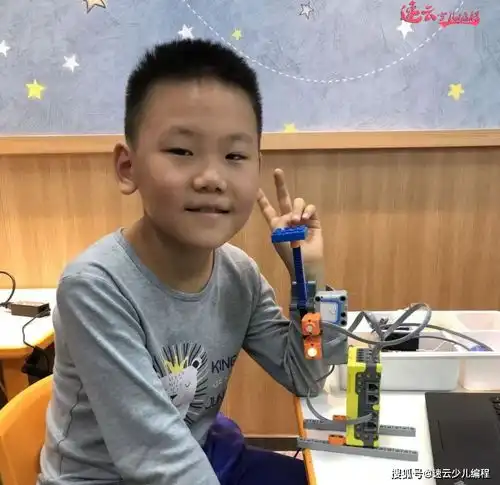 山东机器人编程全世界都为孩子学习少儿编程而疯狂,少儿编程已风靡全球