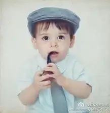 人人上看到一状态五一到了,你还是一个人么