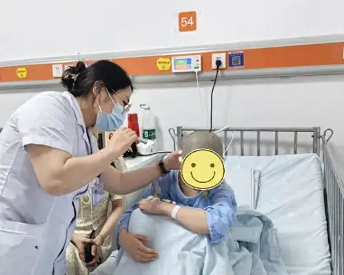 心疼12岁男孩因天生无耳自卑,湖南医生为其种出新耳朵