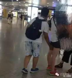 13岁男孩地铁站频伸咸猪手,爸爸是这样教他做人的