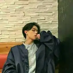 2018qq头像男生帅气冷酷超有范活不出自己也爱不好别人
