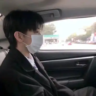 男生高冷花心头像奶酪