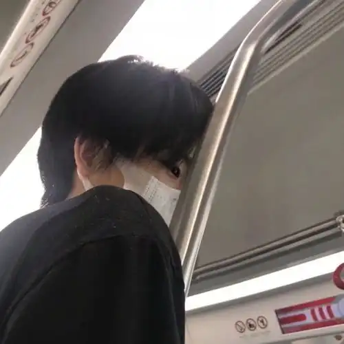 头像男生头像biubiubiu