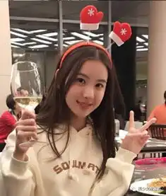 一周网红颜值红黑榜王逗逗从男人p成女人,于雯静亲哥竟然那么帅徐冬冬素颜照太惊吓
