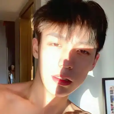 男生头像很酷2022最新版好看好想一头扎进喜欢的人怀里哦
