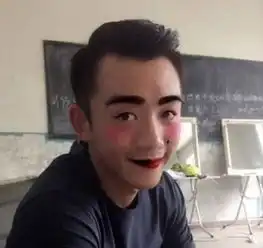 发生什么事了郑恺和关晓彤互换头像,跑男和王牌成员集体自黑

