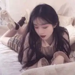 最新可爱女生头像剪刀手卖萌可爱女生真人头像
