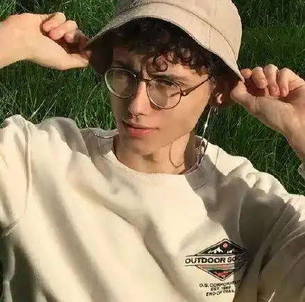 超酷男女生高冷头像别爱我,没结果
