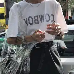 纹身霸气女生头像
