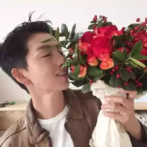 男生喜欢你的几个潜台词,别不知道了
